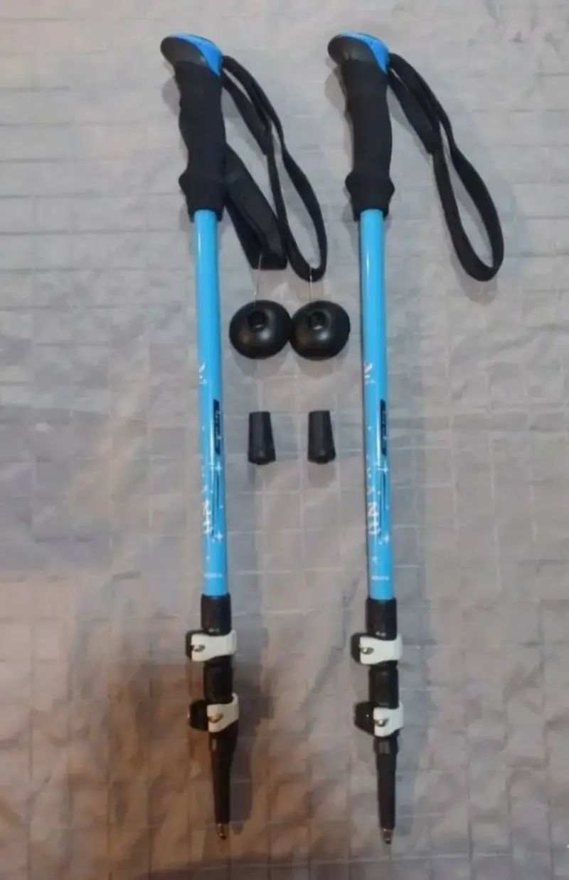 Bastones de trekking ajustables celeste