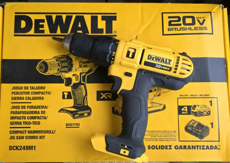 Taladro Percutor Compacto DeWalt 20V Max Brushless