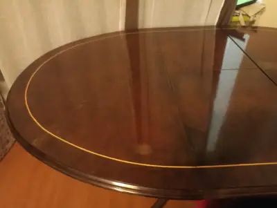 Juego de comedor clásico de madera con sillas - miniatura 2