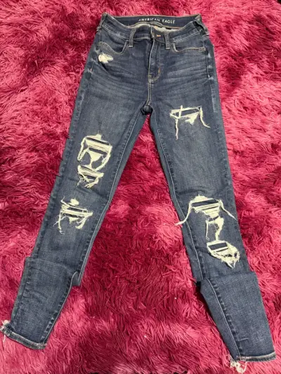 Jeans rasgados American Eagle para mujer - miniatura 1