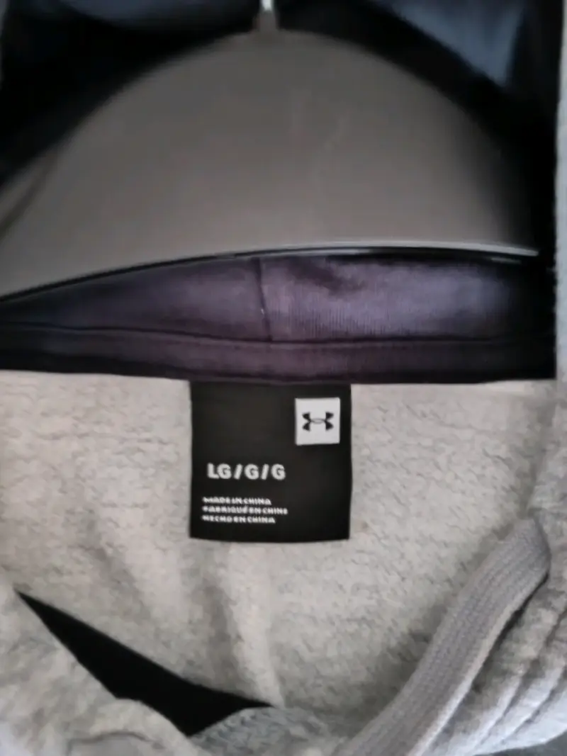 Polerón gris con capucha Under Armour para hombre - 3