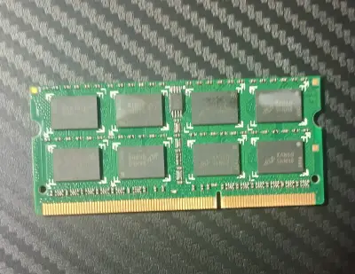 Memoria RAM Crucial 8GB DDR3L 1600 SODIMM - miniatura 3