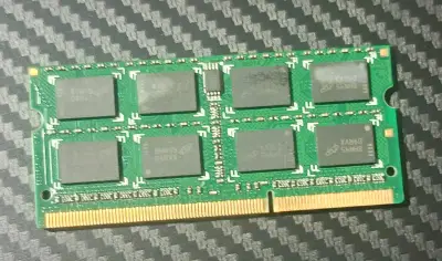 Memoria RAM Crucial 8GB DDR3L 1600 SODIMM - miniatura 4