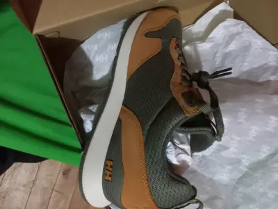 Zapatillas deportivas Helly Hansen verde y marrón - miniatura 4