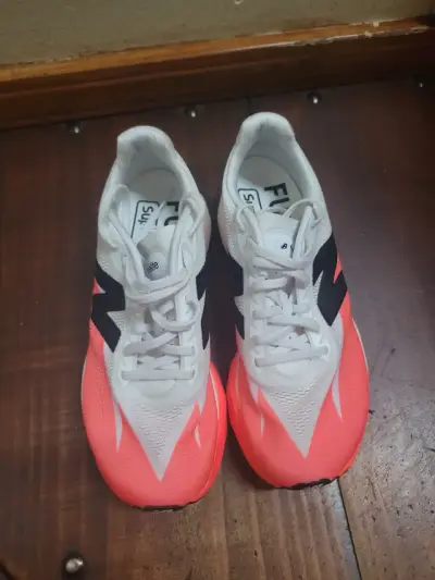 Zapatillas running New Balance FuelCell blancas - miniatura 3