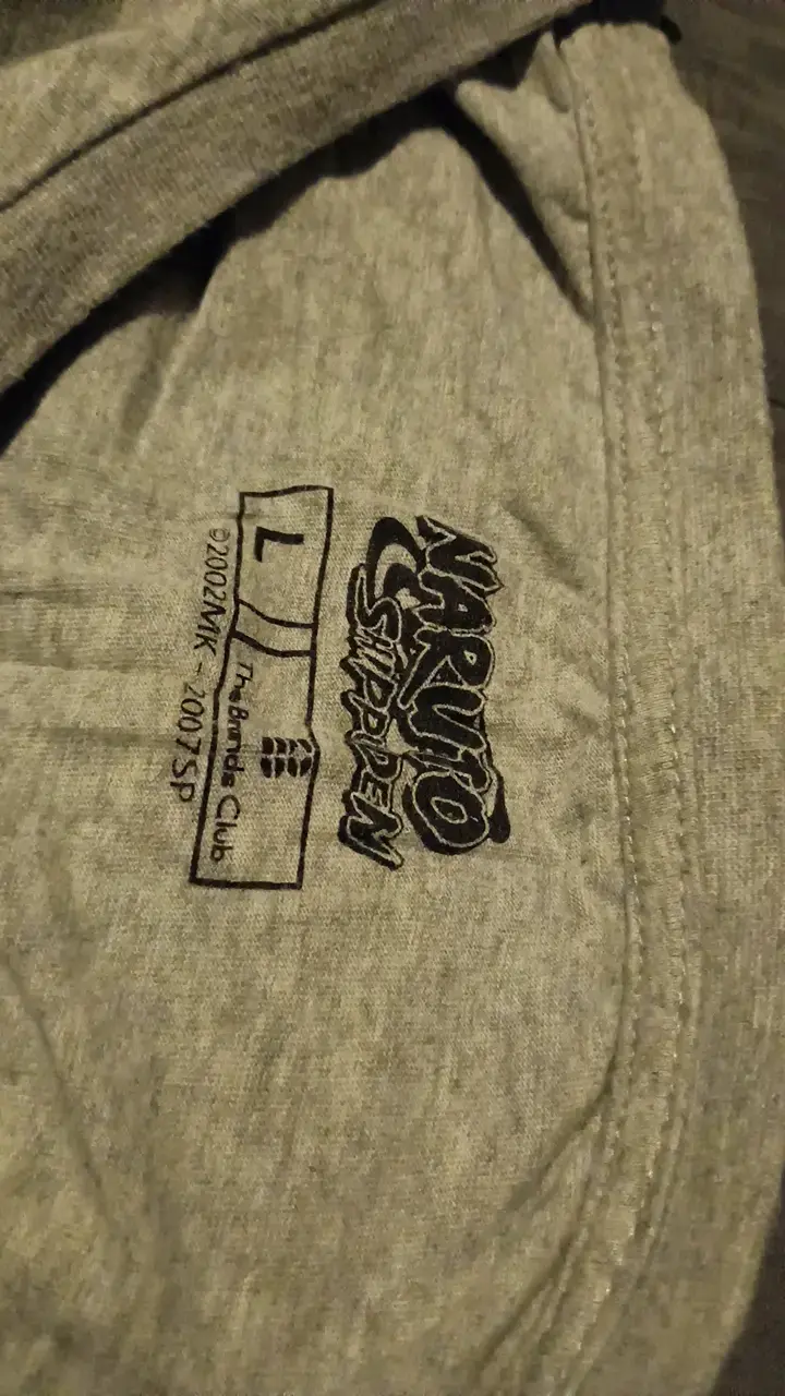 Polera gris con diseño de Naruto Ichiraku Ramen - 3