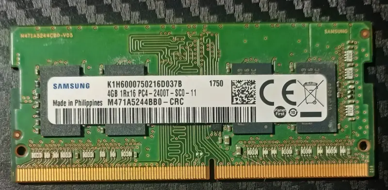 Memoria RAM Samsung 4GB DDR4 2400HMz para Laptop - 3
