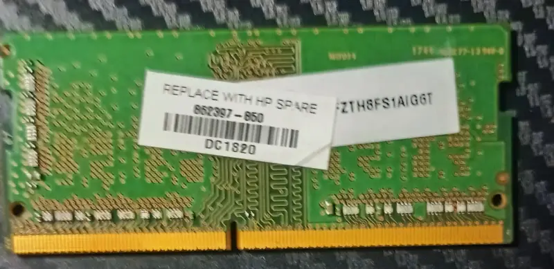 Memoria RAM Samsung 4GB DDR4 2400HMz para Laptop - 4