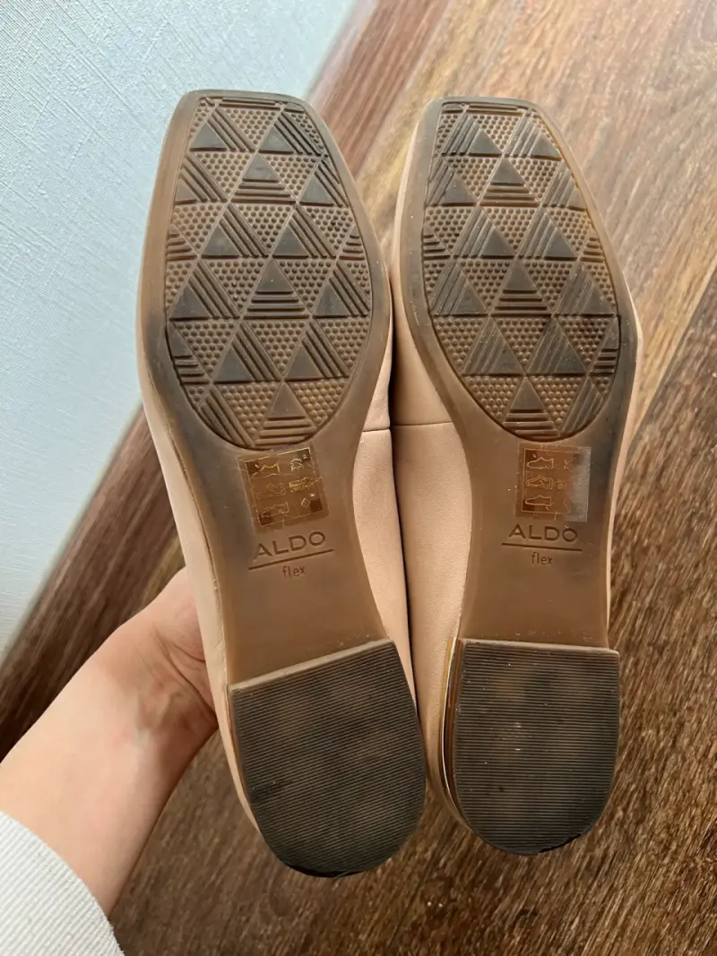 Zapatos planos de cuero beige Aldo - 4