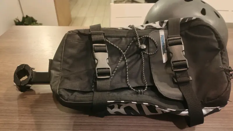 Bolso para bicicleta RockBros con soporte - 2