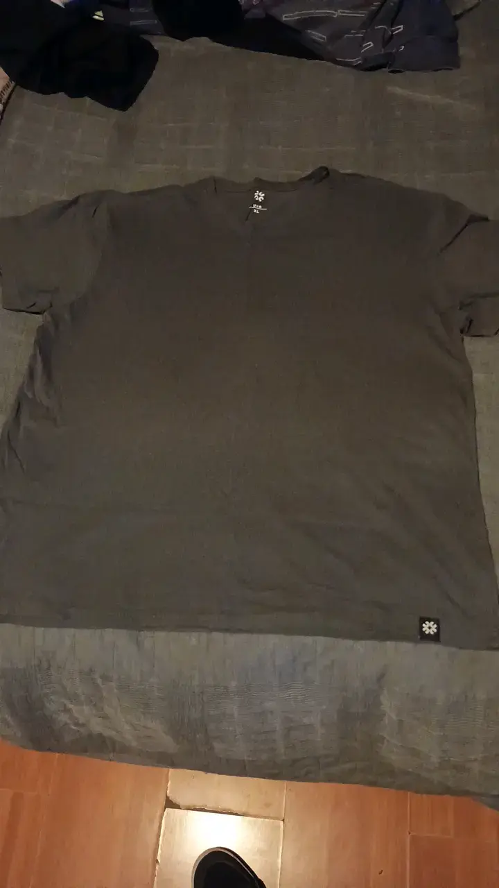Polera gris casual talla XL - 1