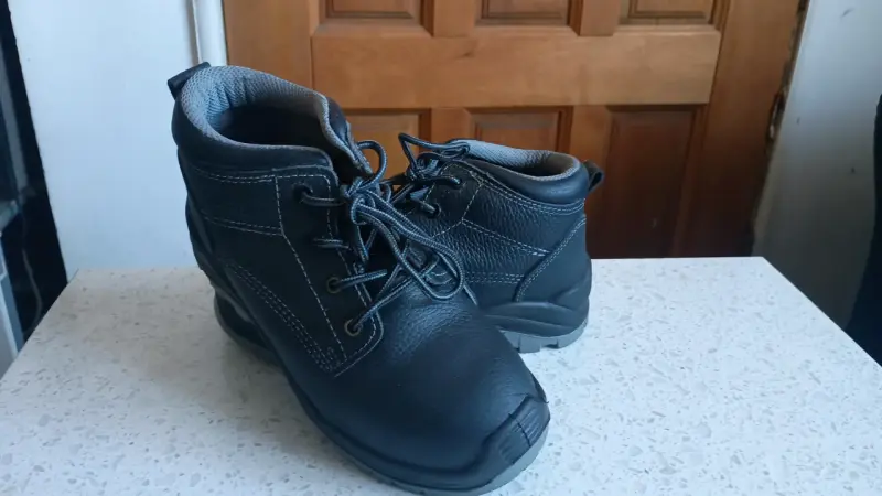 Botas de seguridad negras 37