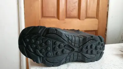 Bototos tácticos 38 negras con cordones morados - miniatura 2