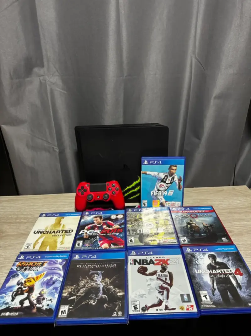 Consola PS4 500gb con mando y 9 juegos incluidos - 1