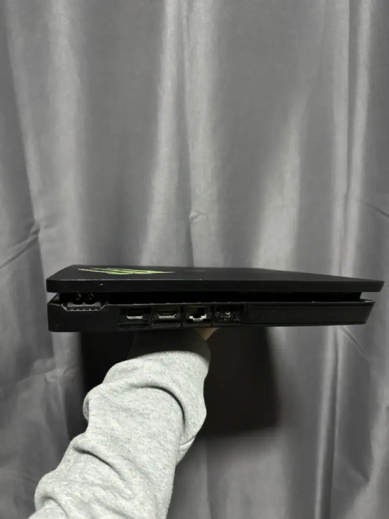 Consola PS4 500gb con mando y 9 juegos incluidos - 3