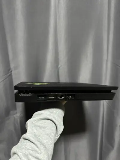 Consola PS4 500gb con mando  y 9 juegos incluidos - miniatura 3