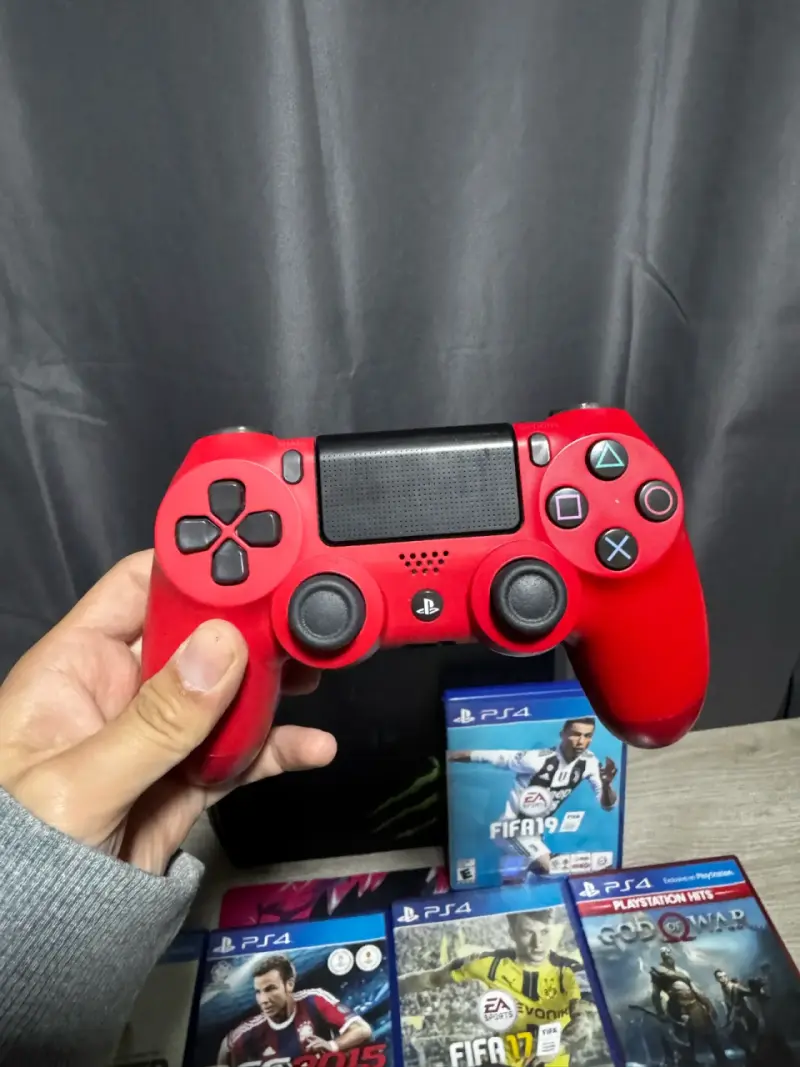 Consola PS4 500gb con mando y 9 juegos incluidos - 4