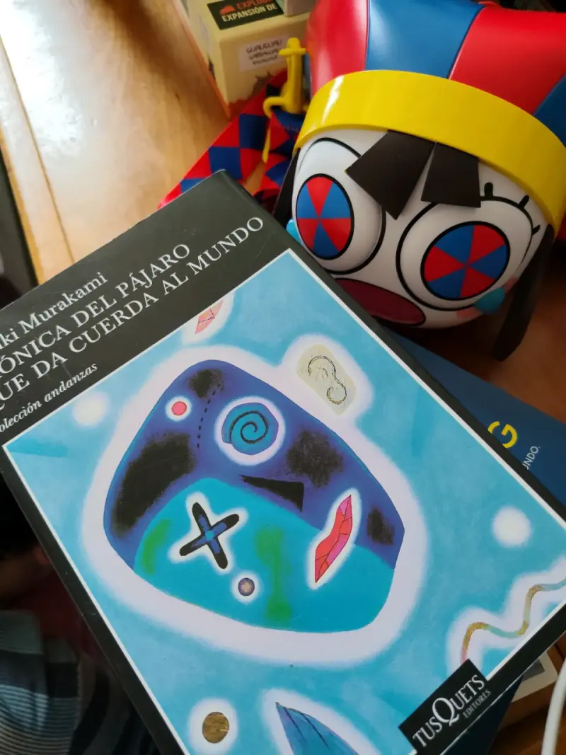 Libro 'Crónica del pájaro que da cuerda al mundo' de Haruki Murakami
