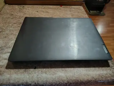 Laptop Lenovo Core i3 10ma Gen 4GB RAM - miniatura 4