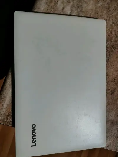 Laptop Lenovo Intel Pentium con Gráficos Radeon - miniatura 5