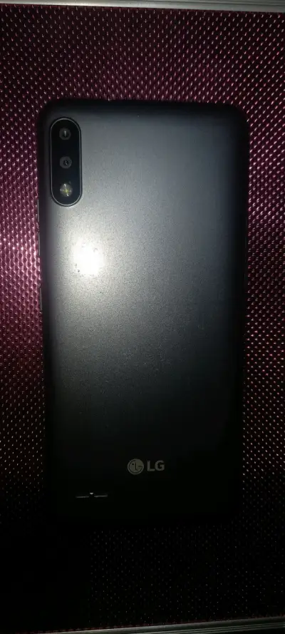 Smartphone LG k22 pantalla táctil y cámara dual - miniatura 2