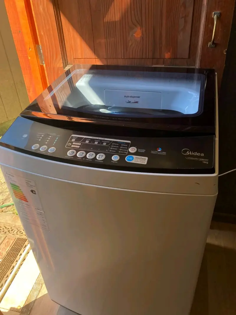Lavadora Midea 16kg con dispensador múltiple - 1