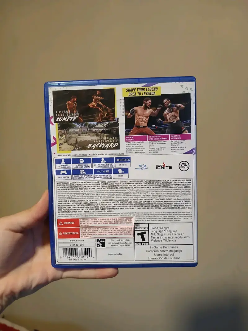 Juego PS4 UFC 4 EA Sports en buen estado - 2