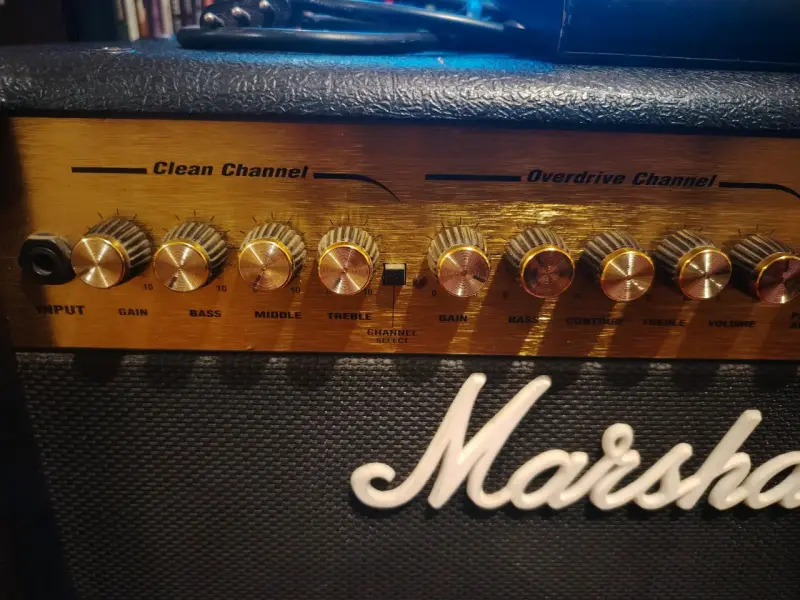 Amplificador Marshall MG50DFX con footswitch l - 4