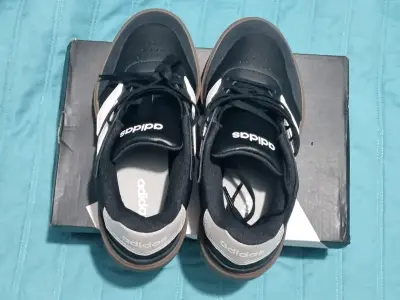 Zapatillas deportivas negras Adidas talla 36 - miniatura 1