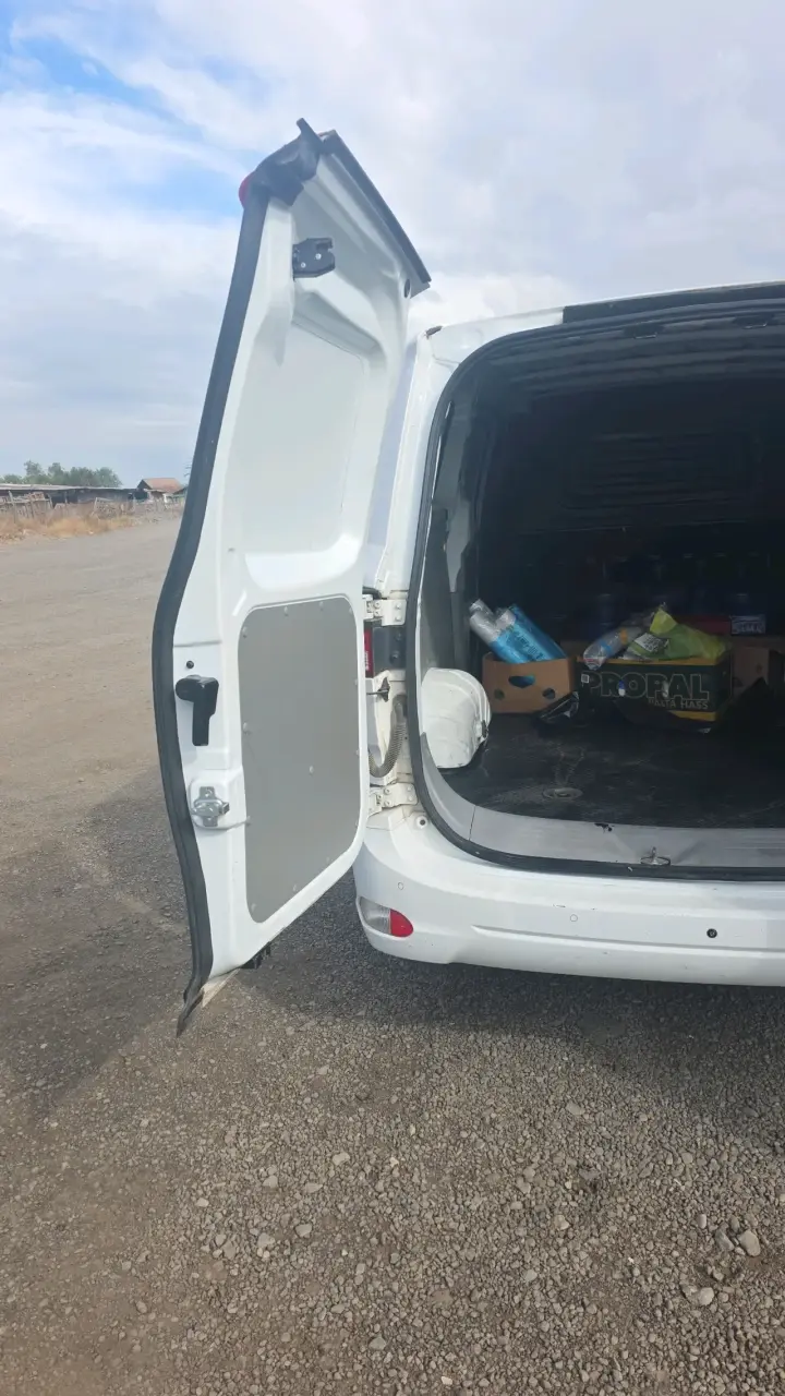 Furgón maxus g10 1.9 2023 diesel blanco - 6