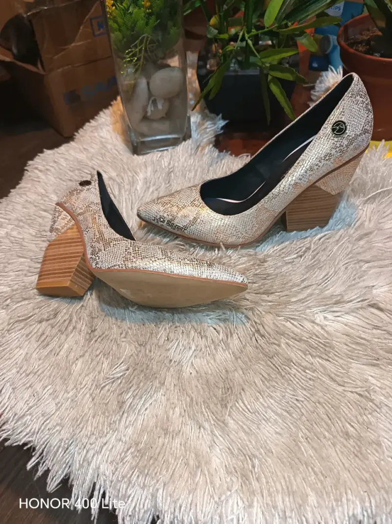Zapatos de tacón alto Exótica en color dorado - 3