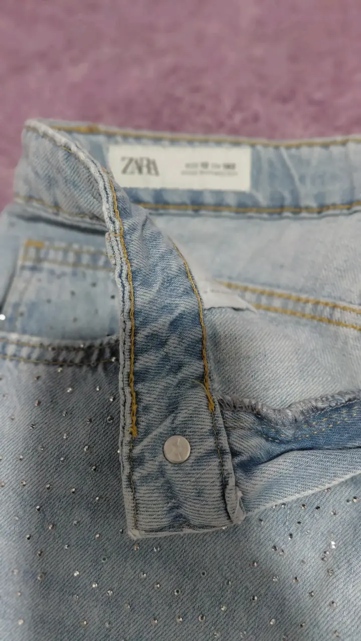 Jeans de mujer con detalles brillantes Zara - 2