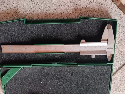 Calibrador Vernier de Acero Insize en Estuche - miniatura 1