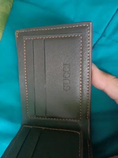 Billetera Gucci con diseño de abeja - miniatura 3