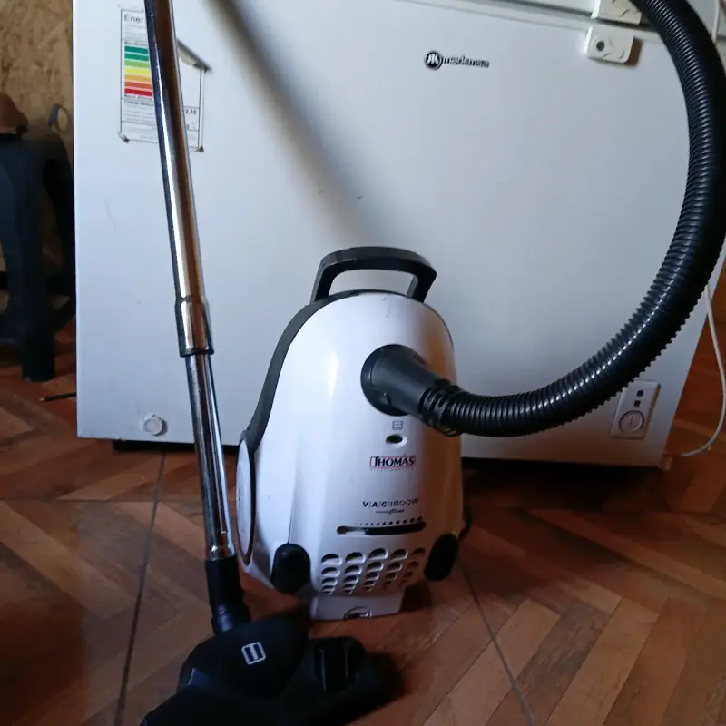 Aspiradora Thomas Vario 20 funcional
