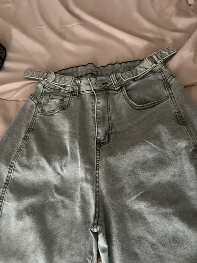 Jeans baggy gris con cintura ajustable nuevos - miniatura 4