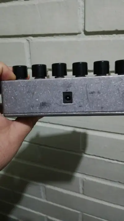 Pedal de efectos Electro-Harmonix Holy Stain - miniatura 5