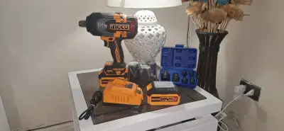Llave de impacto inalámbrica Ingco 20V con accesorios - miniatura 1