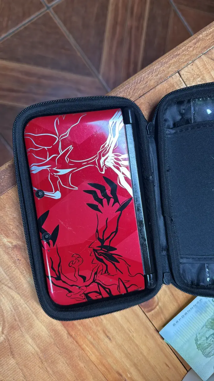 Consola Nintendo 3DS XL Edición Pokémon Zafiro - 3