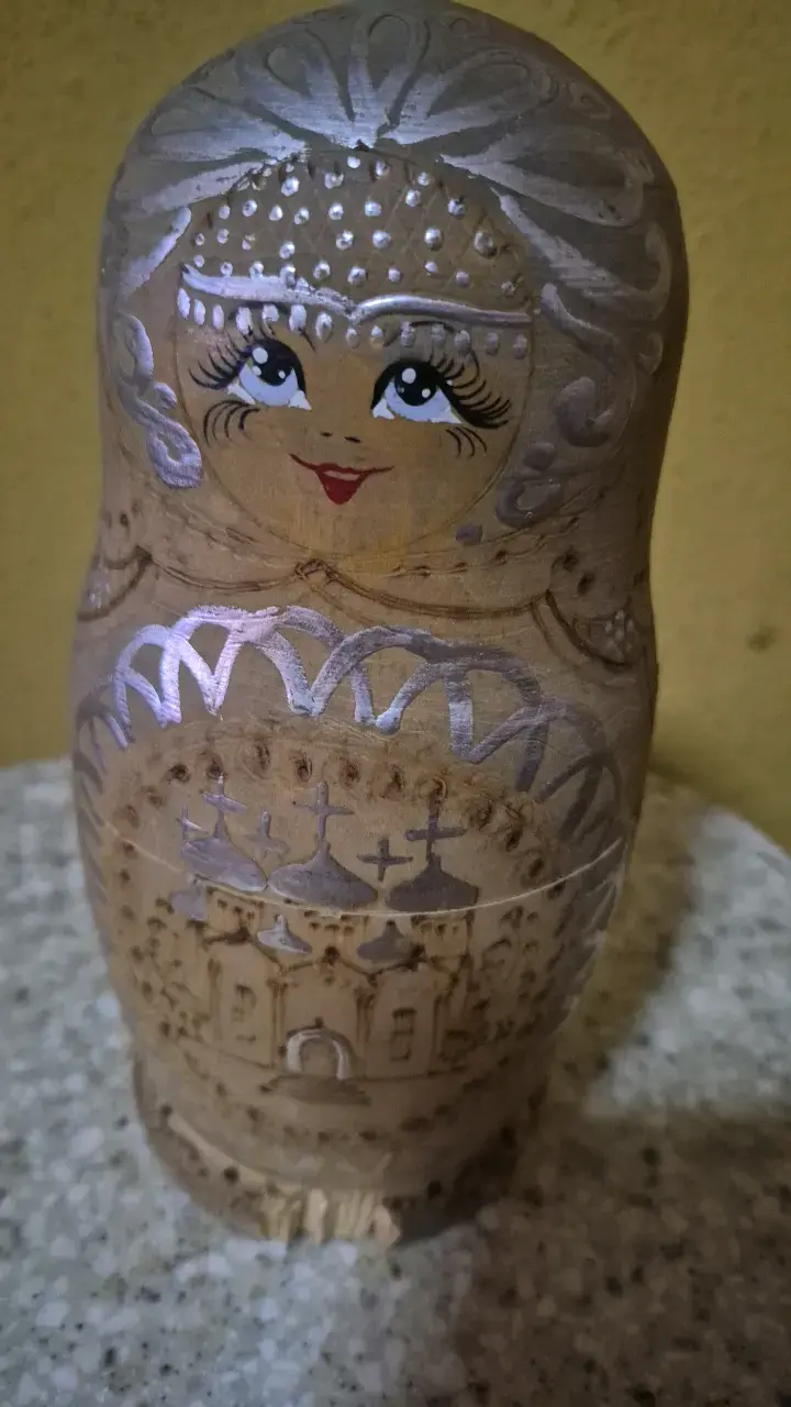 Muñeca Matrioska Rusa Tallada a Mano - 3