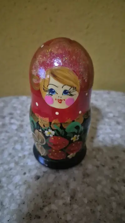 Muñecas Matrioskas Rusas Pintadas a Mano - miniatura 1