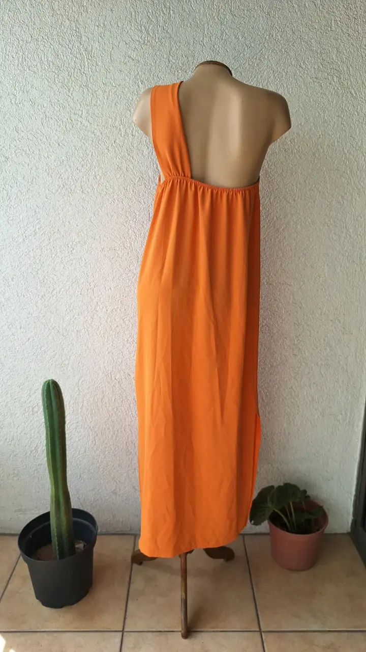 Vestido largo naranja de un solo hombro - 2