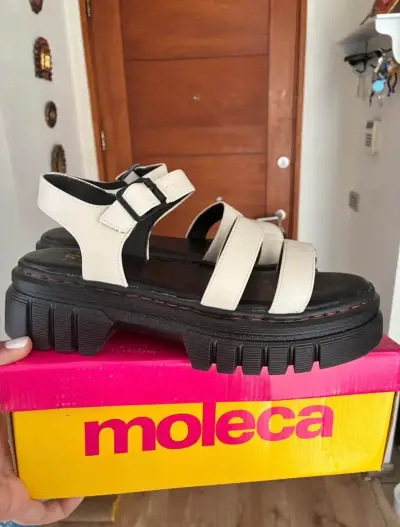 Sandalias plataforma blancas Bata - miniatura 1