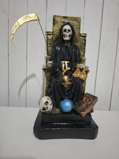 Figura de Santa Muerte negra 38 cm en trono - miniatura 1