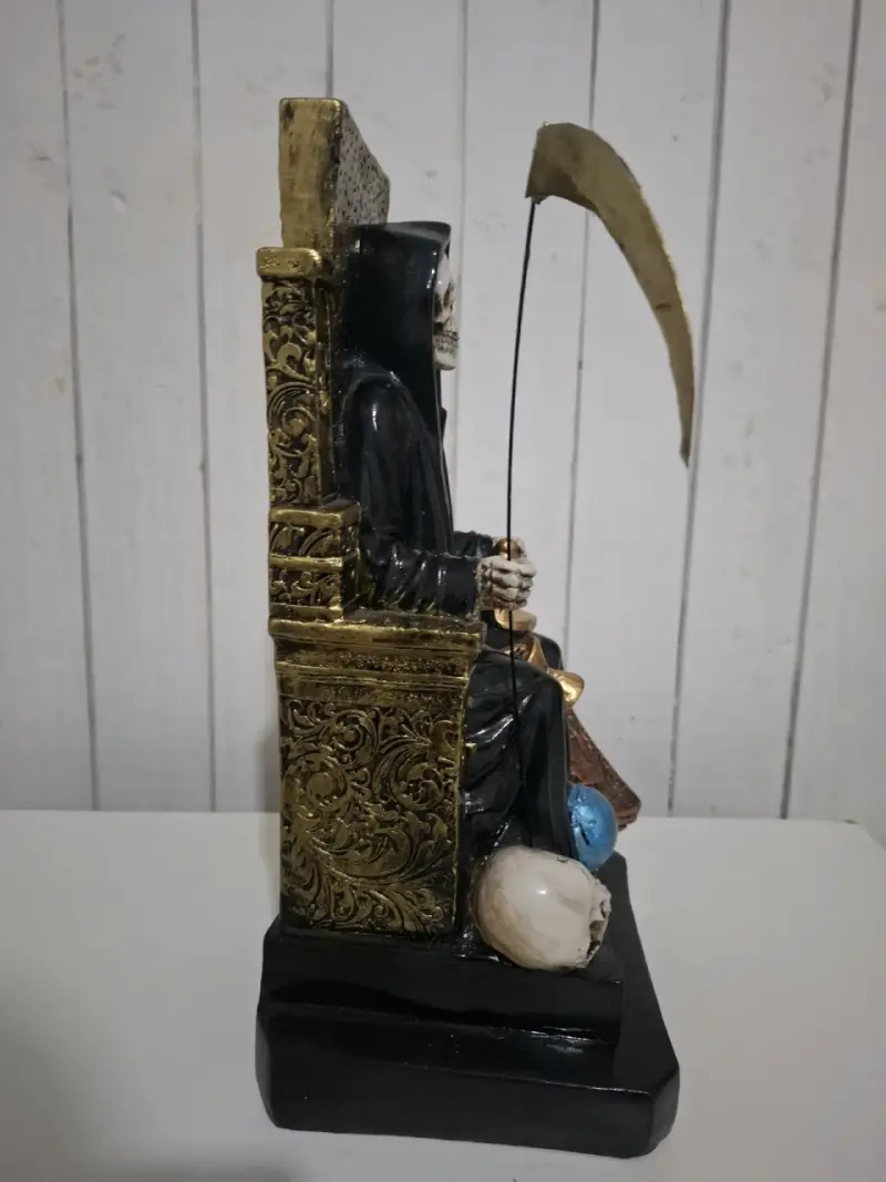 Figura de Santa Muerte negra 38 cm en trono - 6