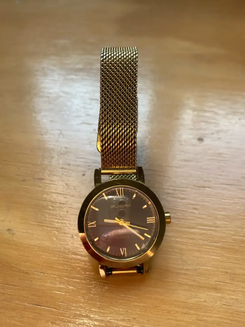 Reloj dorado con correa metálica SIN PILAS - 3