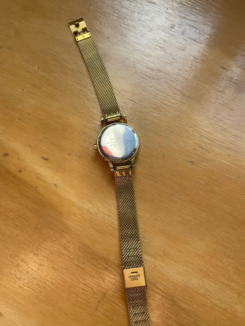 Reloj dorado con correa metálica SIN PILAS - 6