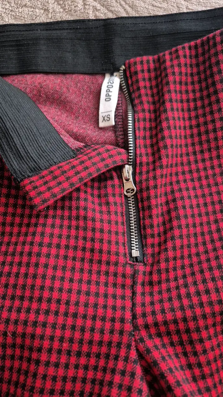 Pantalones a cuadros rojos y negros talla XS - 2