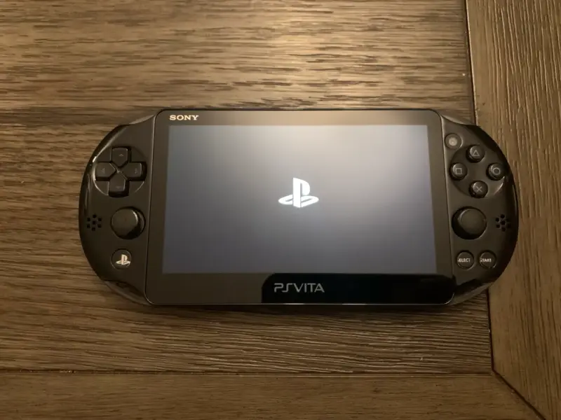 Consola portátil Sony PS Vita en buen estado - 4