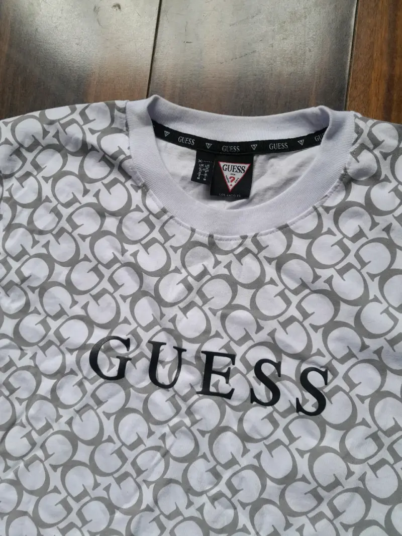 Polera Corta Guess - 2